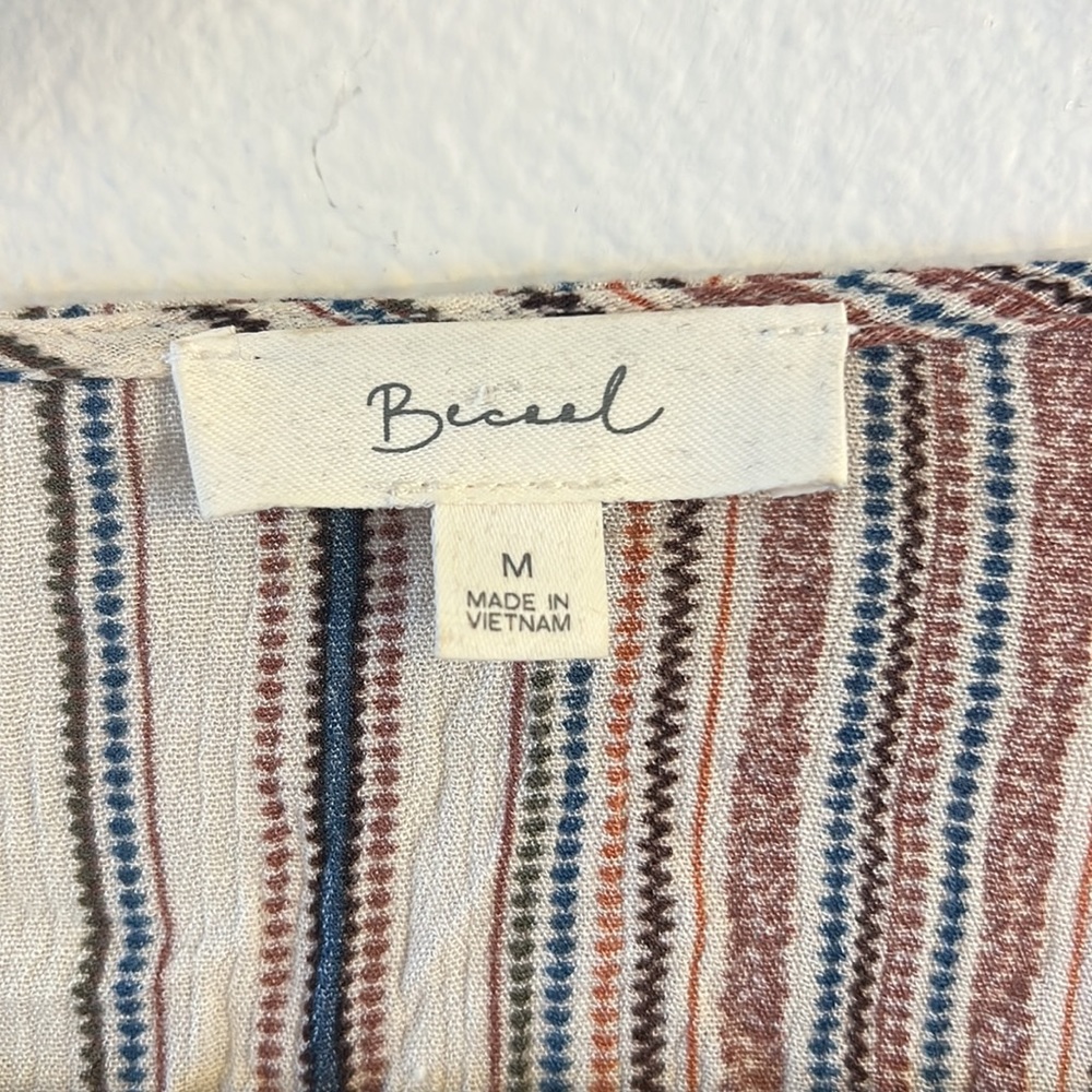 Woman blouse - Picture 3 of 3